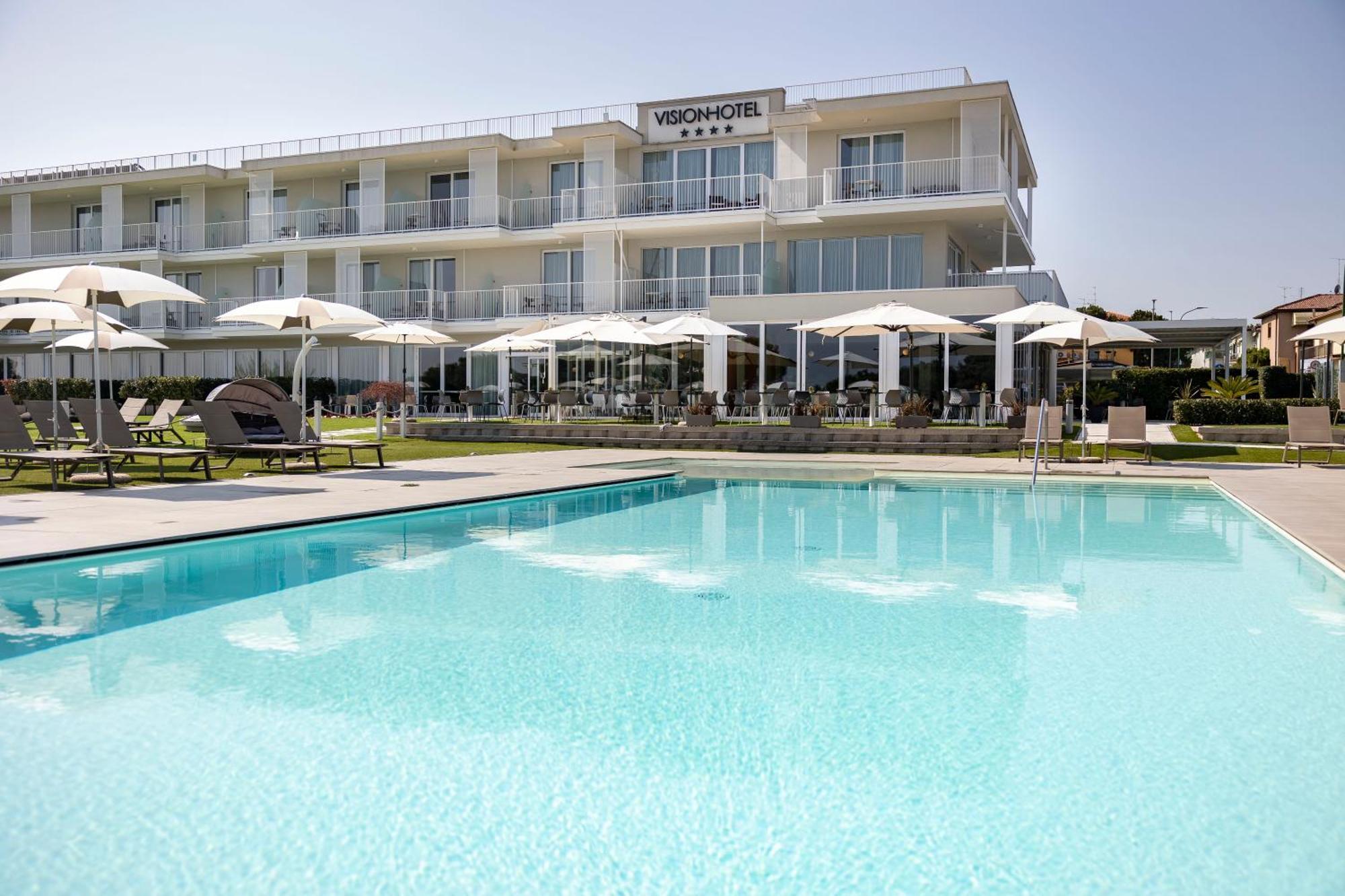 Hotel Vision 4*